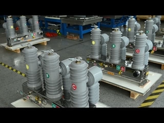 Disjoncteur extérieur sous vide 32 KV haute tension 3 phase 40,5 KV recloser automatique