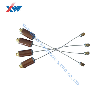 CT811 35kVAC 150pF Condensateurs de ligne en direct Condensateurs céramiques haute tension au plomb utilisés dans l'indication de ligne en direct