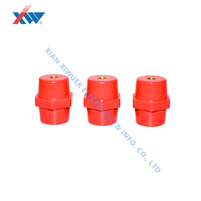 Isolateur à barres d'isolation de support de basse tension en résine époxy SM25-M5 isolant à fil de laiton utilisé pour les systèmes d'énergie renouvelable
